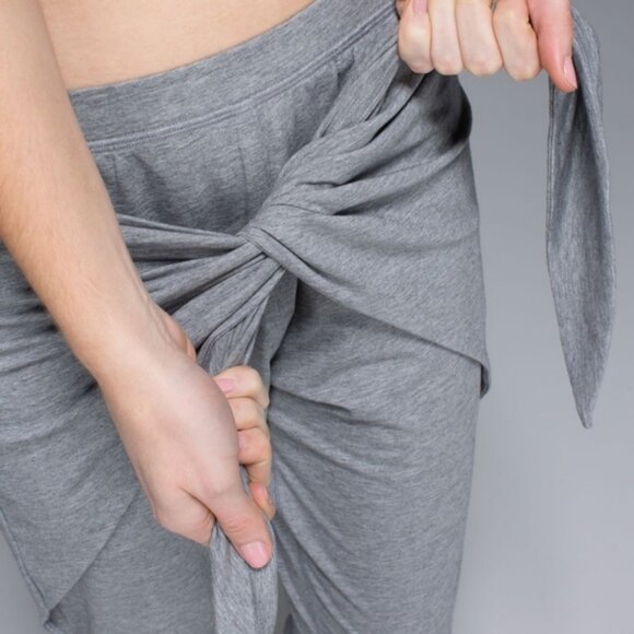 Lululemon Tie One On Pant Heathered Medium Grey - Picture 5 of 12
